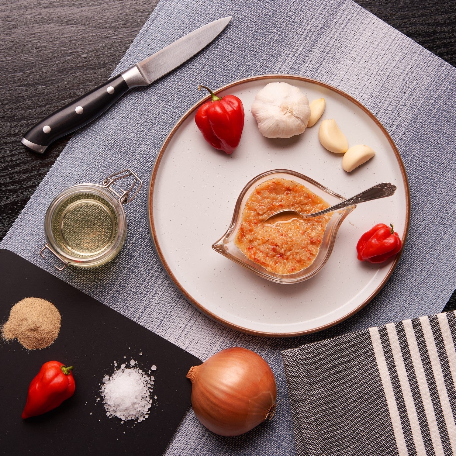 Full Feast Spicy Discovery Trio — hot sauce gift set with three Caribbean sauces — texture and consistency